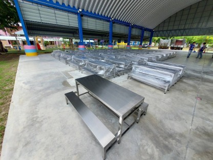 ชุดโต๊ะโรงอาหารสแตนเลสเกรด304 - โรงงานผลิตถังสแตนเลสอุตสาหกรรม สมุทรปราการ